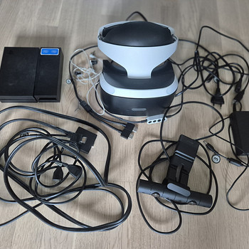 PS4 Slim + Playstation 4 VR