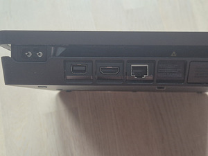 PS4 Slim + Playstation 4 VR (6 foto / 9)