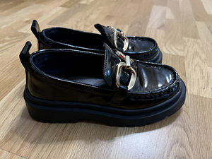 Zara Детские туфли 32 (1 фото из 3)