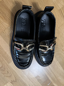 Zara Детские туфли 32 (2 фото из 3)