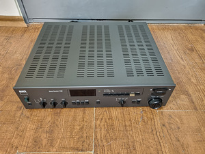 Стереоприемник nAD 7130 AM/FM (2 фото из 3)
