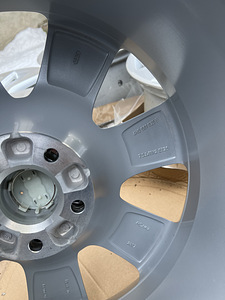 18" оригинальные диски Audi 5x112 (новые) (7 фото из 7)