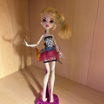 Originaalsed monster high nukud