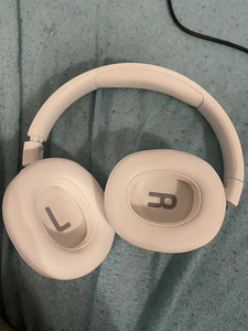JBL 750 BTNC наушники (1 фото из 5)