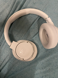 JBL 750 BTNC наушники (2 фото из 5)