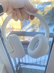 JBL 750 BTNC наушники (4 фото из 5)