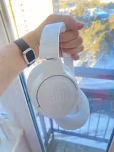 JBL 750 BTNC наушники (5 фото из 5)