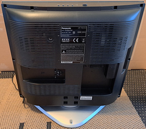 Panasonic 20” LCD TV (3 foto / 5)