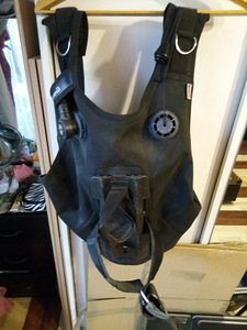 Vest . (3 foto / 3)