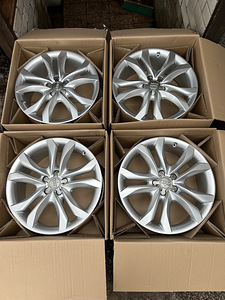 19" оригинальные диски Audi 5x112 (новые) (6 фото из 8)