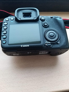 Корпус Canon EOS 7D (2 фото из 8)