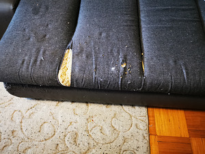 Отдам диван (2 фото из 4)