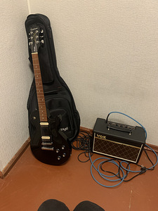 Гитара Les paul + комбик (2 фото из 3)