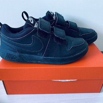 Nike кожаные кроссовки р.30