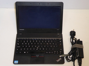 Sulearvuti Lenovo ThinkPad X121 + laadija (3 foto / 6)