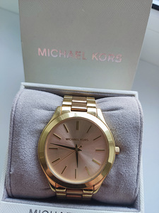 MICHAEL KORS (2 фото из 2)