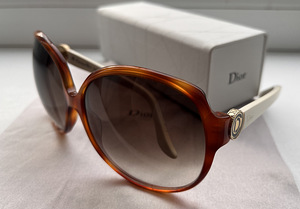 Christian Dior päikeseprillid (1 foto / 4)
