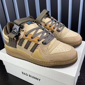 Adidas Forum Low x Bad Bunny (1 foto / 3)