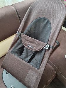 Детское кресло- качалка BABYBJORN (1 фото из 1)