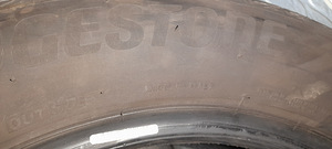 Suverehv 235/55R18 Bridgestone (2 foto / 10)