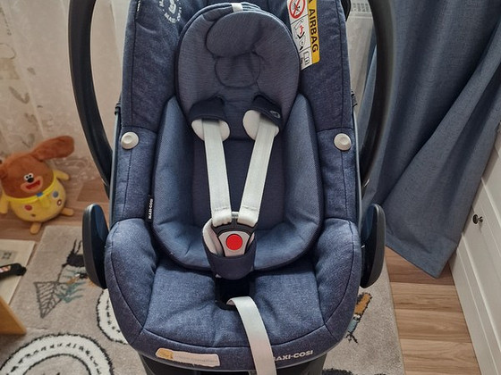 Макси Cosi Pebble Pro + база isofix