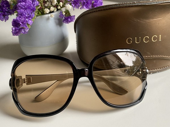 Солнцезащитные очки GUCCI