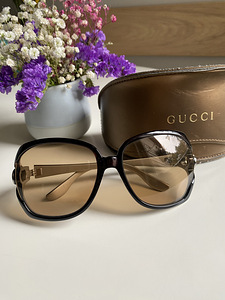 Солнцезащитные очки GUCCI (1 фото из 2)