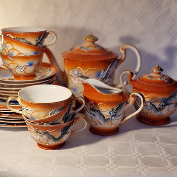 Фарфоровый сервиз