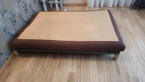 Gulta 140x200 lieliskā stāvoklī (3 foto no 5)