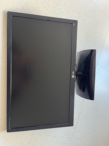 Монитор LG Flatron E2351T-BN, 23" (1 фото из 3)