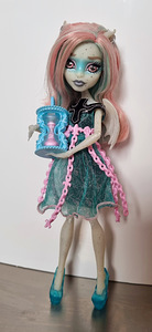 Monster high Roshelle (1 foto no 1)