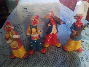 Pardipoegade orkestri figuurid 4 tk (1 foto / 1)