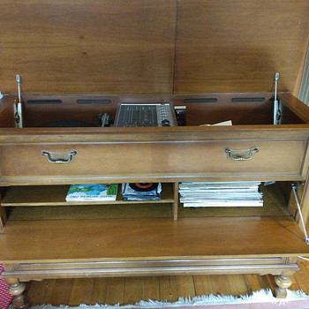 Концертная радиола GRUNDIG винтажная