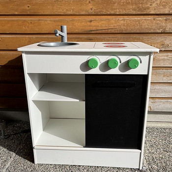 IKEA väike mänguköök tarvikutega
