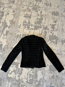 Guess (4 фото из 4)
