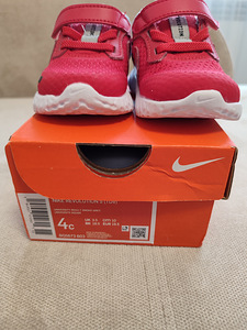 Кроссовки Nike, размер 19.5 (2 фото из 5)