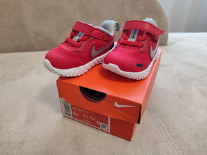 Кроссовки Nike, размер 19.5 (5 фото из 5)
