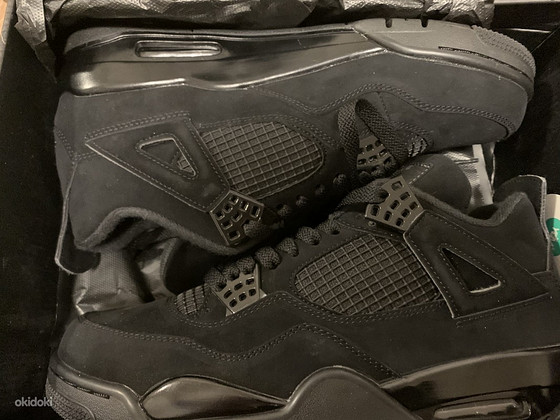 Nike Air Jordan 4 черный кот