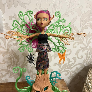 Кукла MONSTER HIGH Garden Ghouls Treesa Thornwillow