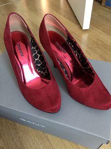 Туфли р35-36 (2 фото из 3)