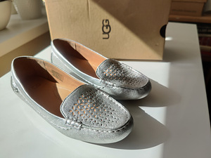 Slip-ons UGG 38 suurus (1 foto / 3)