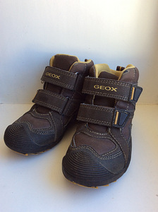 GEOX kevad/sügis saapad, suurus 26, stp 17,2 cm (1 foto / 2)