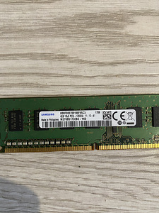 RAM 4 GB (1 foto / 3)