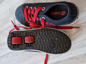Tennised Heelys rullikutel (2 foto / 3)