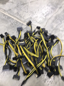 Продам разные кабели (USB, RISER, разные разветвители и т.д. (7 фото из 10)