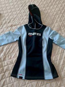 Футболка с капюшоном и длинными рукавами mares Fire Skin She (2 фото из 2)