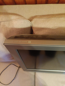 Продам телевиор SONY BRAVIA 32 диагональ (2 фото из 3)