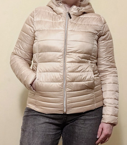 Продам куртку (1 фото из 4)