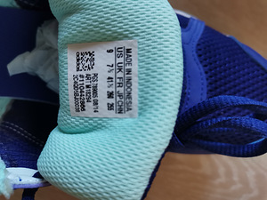 Новые Кроссовки Adidas (4 фото из 4)