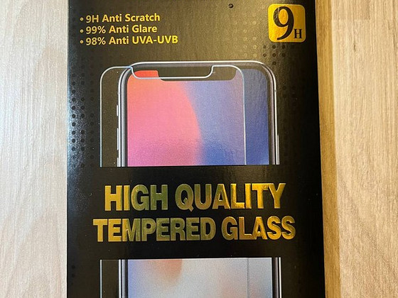 Защитные стекла на IPhone 6/6s Plus